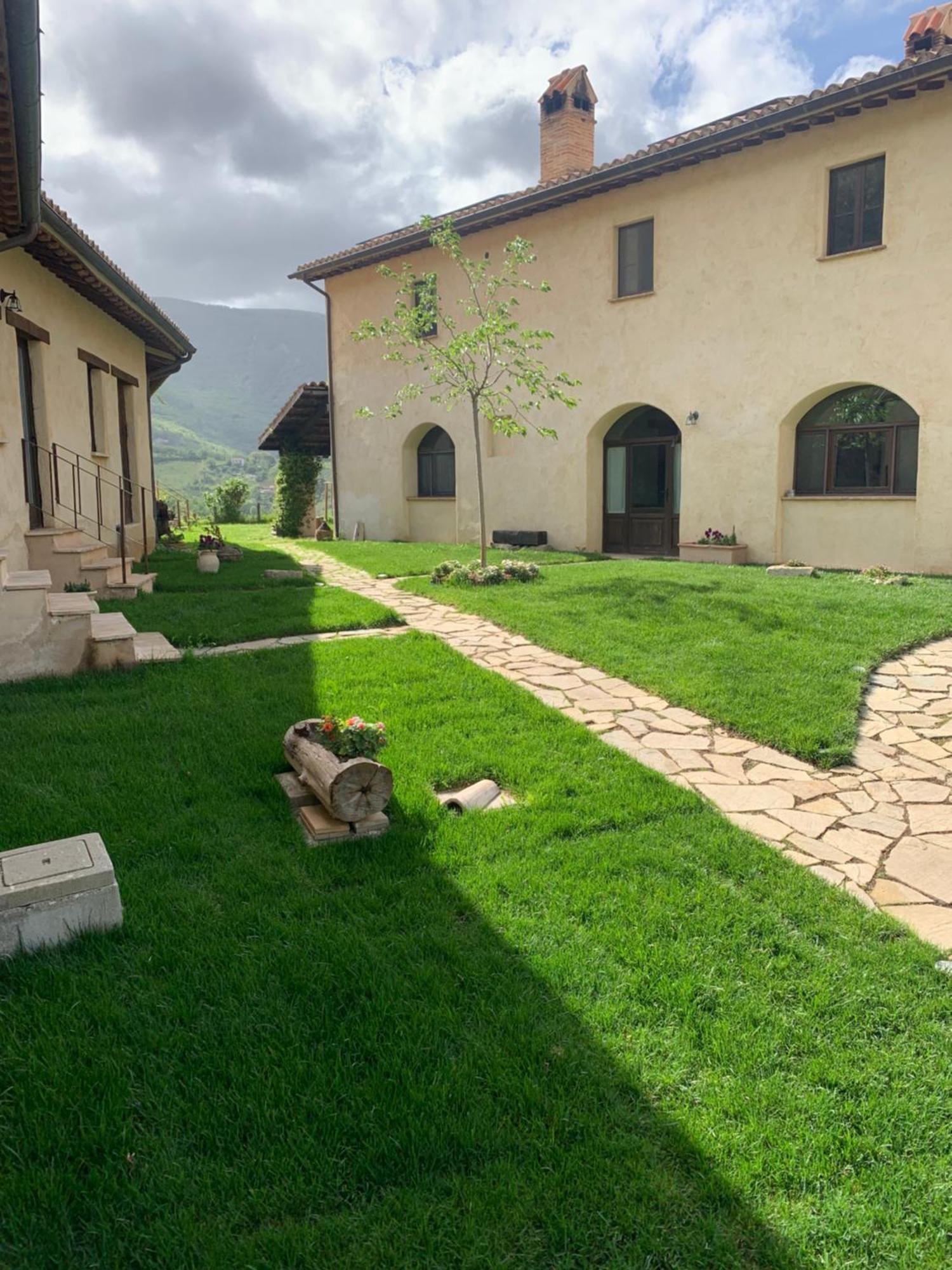 Agriturismo Il Covo Del Solengo Valtopina Экстерьер фото